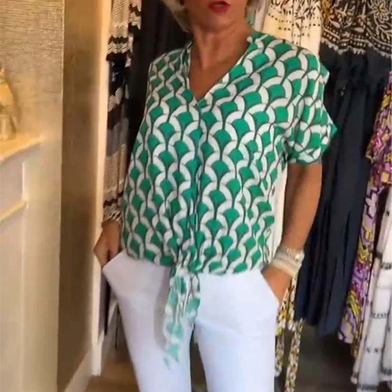 đLezser, rövid ujjĂș V-nyakĂș felsĆ