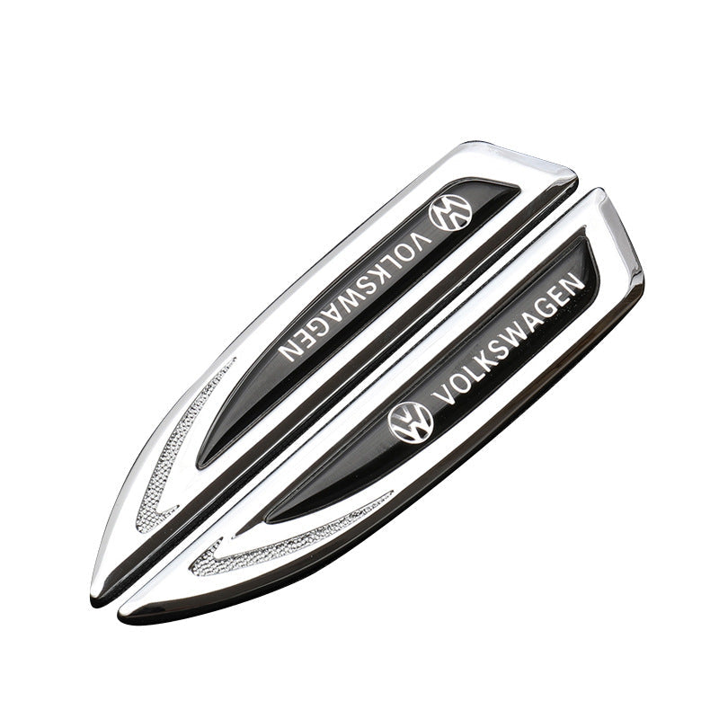 Univerzális autómatrica logóval, fém, személyre szabott (2 db)