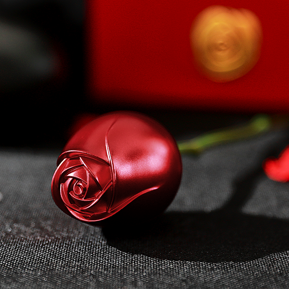 Rózsa szál szív alakú medál nyaklánc ajándék szett