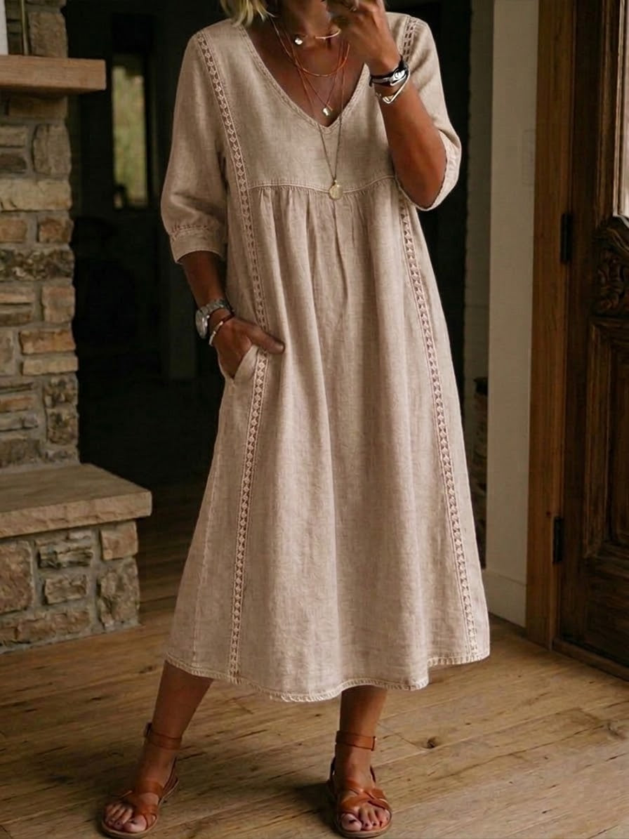 Laza, lezser ruha lenvászon és pamut anyagból, csipkeszegéllyel.