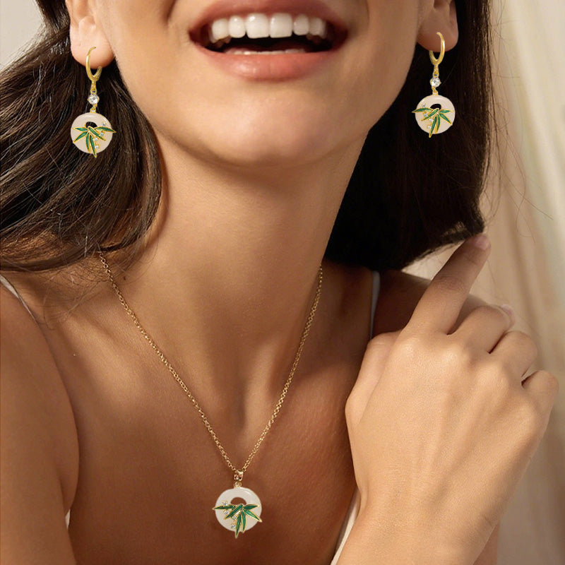 Modern, orientális stílusú bambusz fülbevalók és nyaklánc