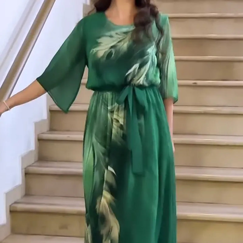 Mintás, kerek nyakú maxi ruha övvel