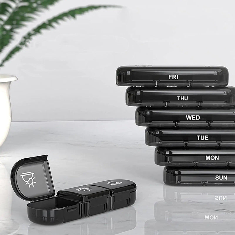 🧳 7 napos utazási tablettatartó – Könnyű, kivehető rekeszekkel