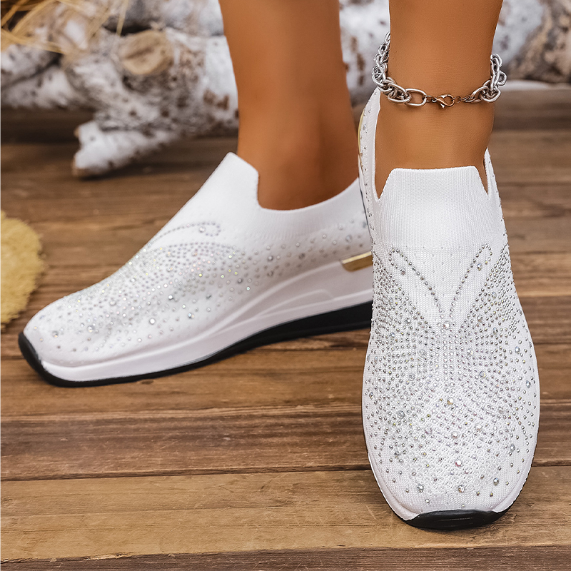 🌬️🏃‍♀️ Női strasszos pillangós slip-on sportcipő – Csillámló kényelem és könnyed viselet ✨🦋